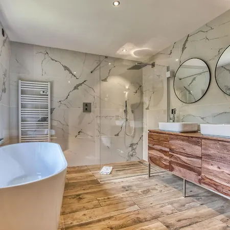 - Yack - Premium Jusqu'a 15 Pers